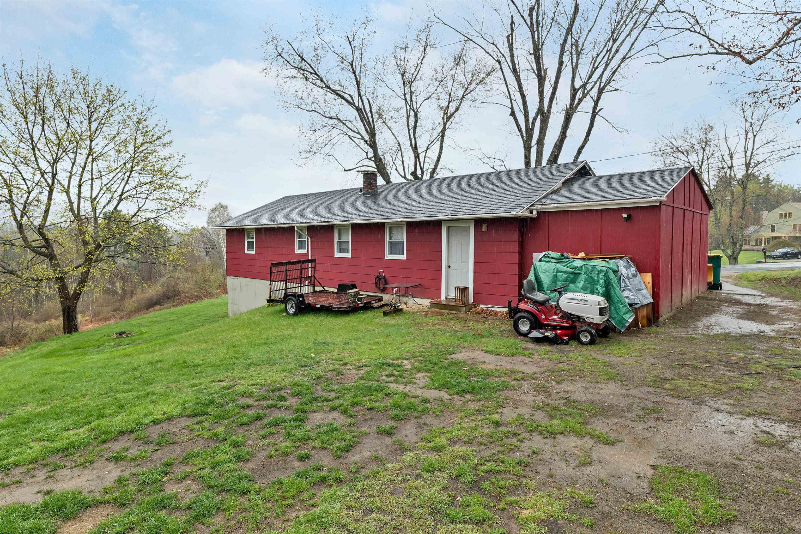 43 School House Hill Road