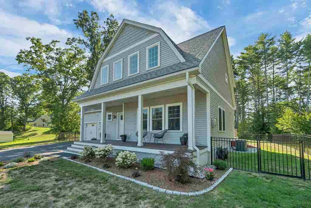 Photo of 6 Boulder Drive, Newmarket, NH 03857 (MLS # 5103572)