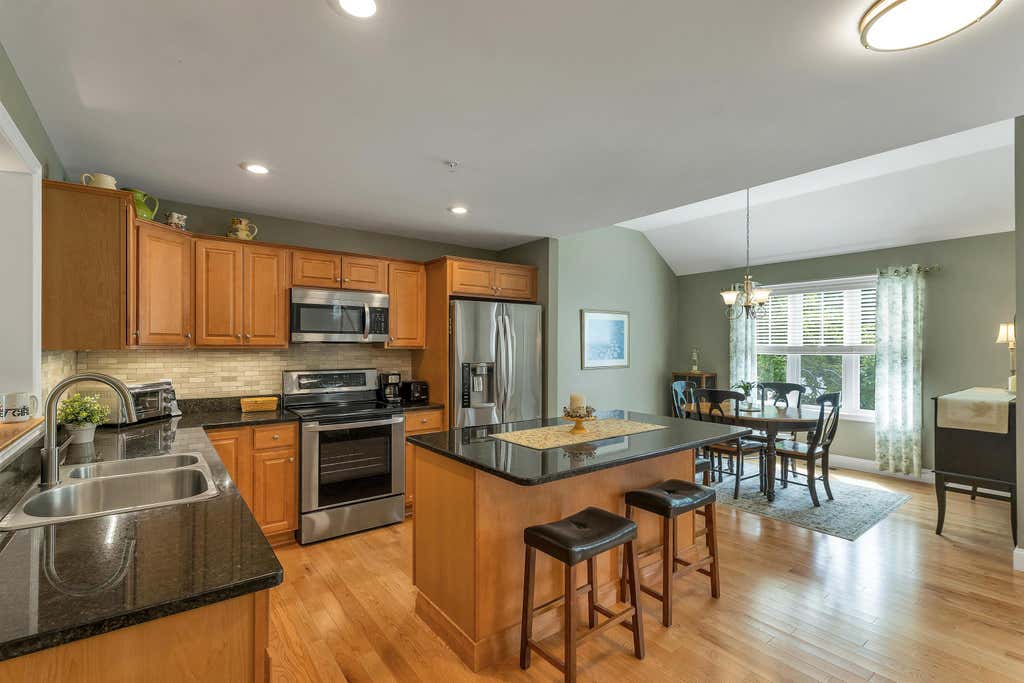 Photo of 13 Mill Pond Road, Brentwood, NH 03833 (MLS # 5106492)