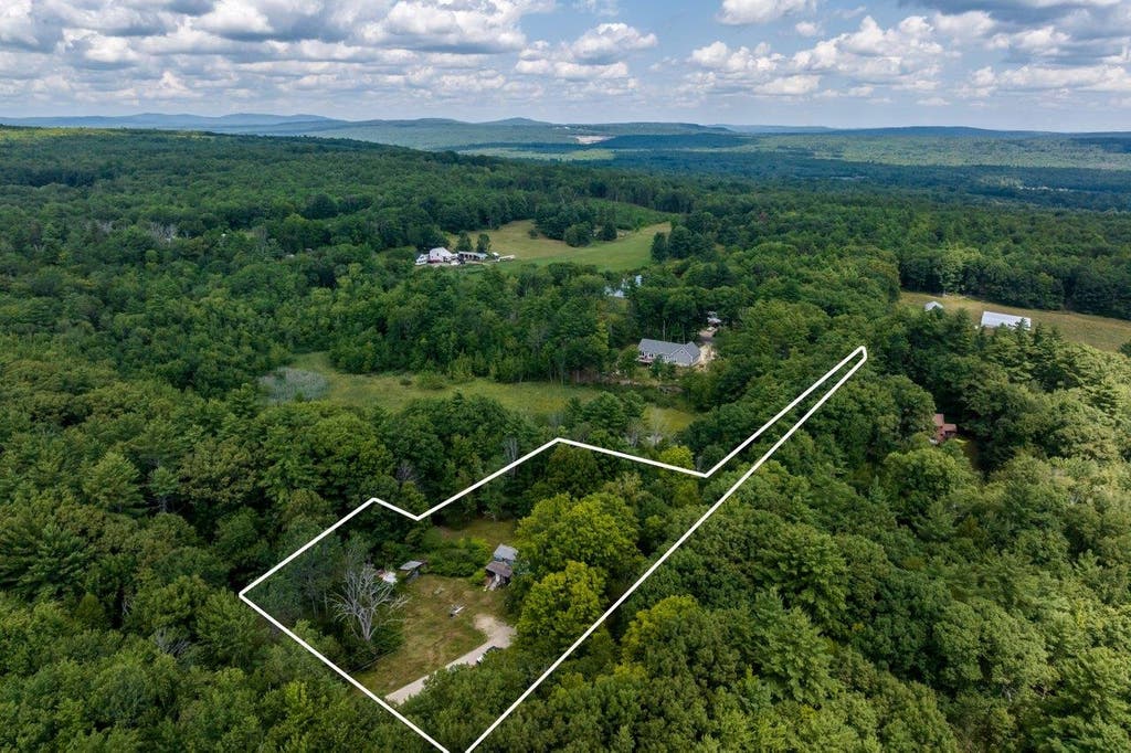Photo of 31 Melody Lane, Farmington, NH 03835 (MLS # 5104594)