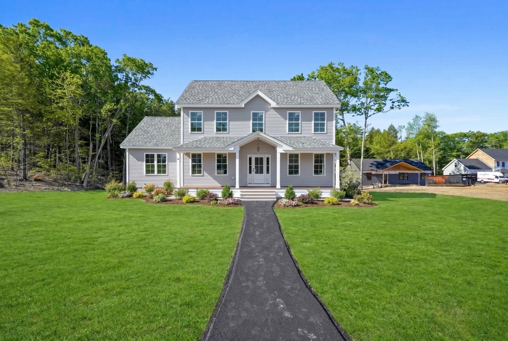 Photo of 10 Blaisdell Court, Raymond, NH 03077 (MLS # 5092707)