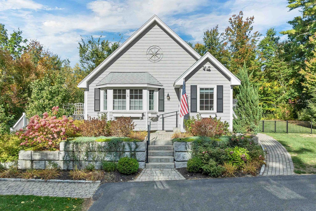 Photo of 127 Forest Road, Wolfeboro, NH 03894 (MLS # 5113530)