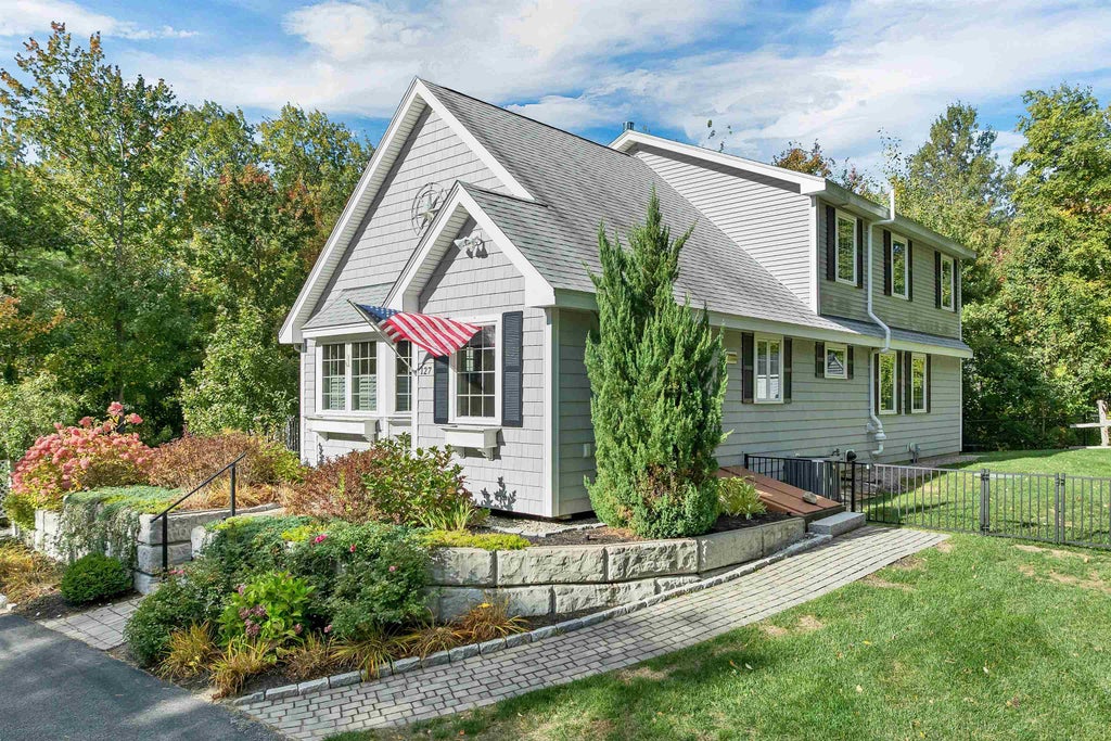 Photo of 127 Forest Road, Wolfeboro, NH 03894 (MLS # 5113530)