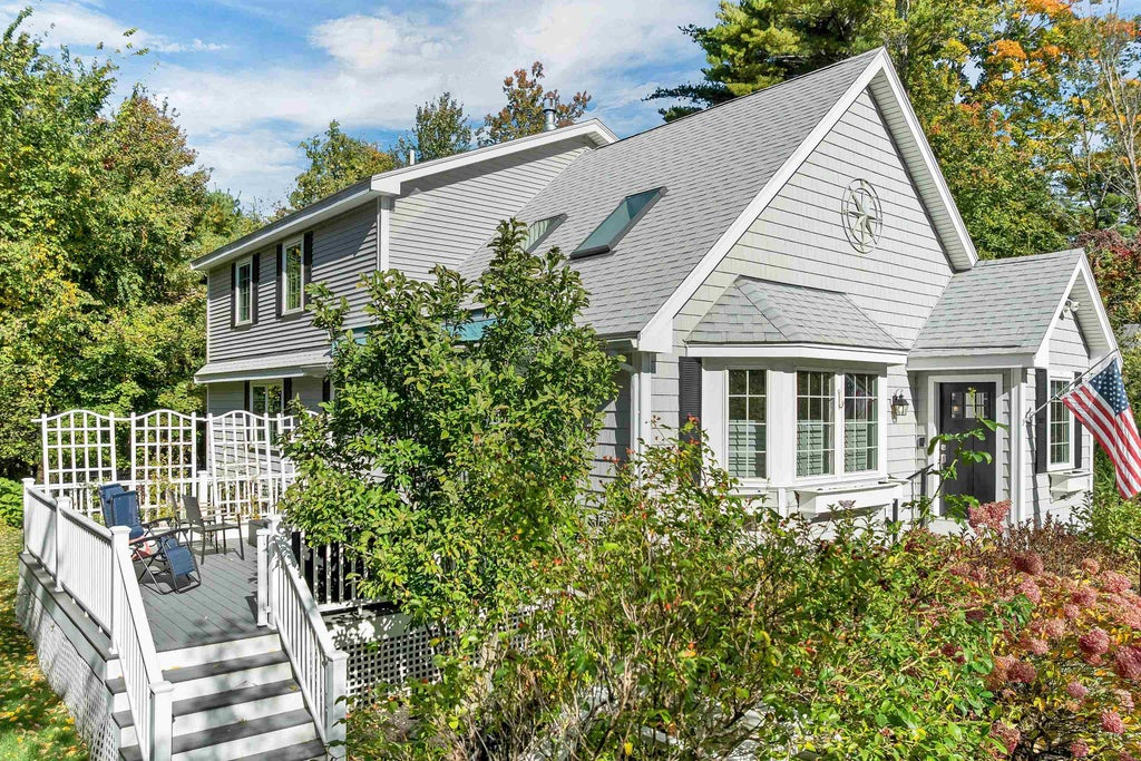Photo of 127 Forest Road, Wolfeboro, NH 03894 (MLS # 5113530)