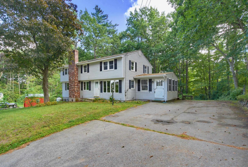 Photo of 5 Bigwood Drive, Merrimack, NH 03054 (MLS # 5110995)