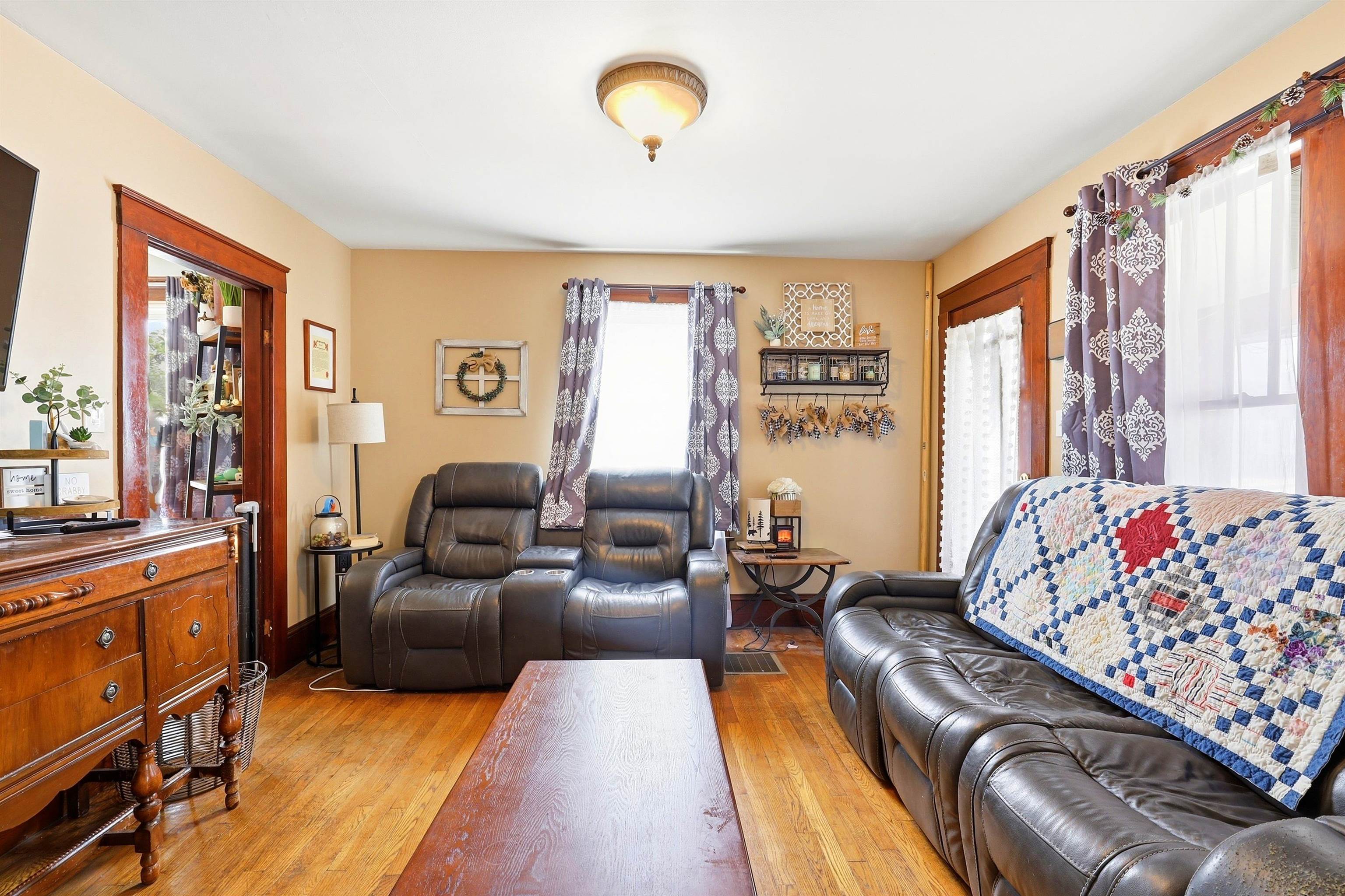 123 Jewett Street