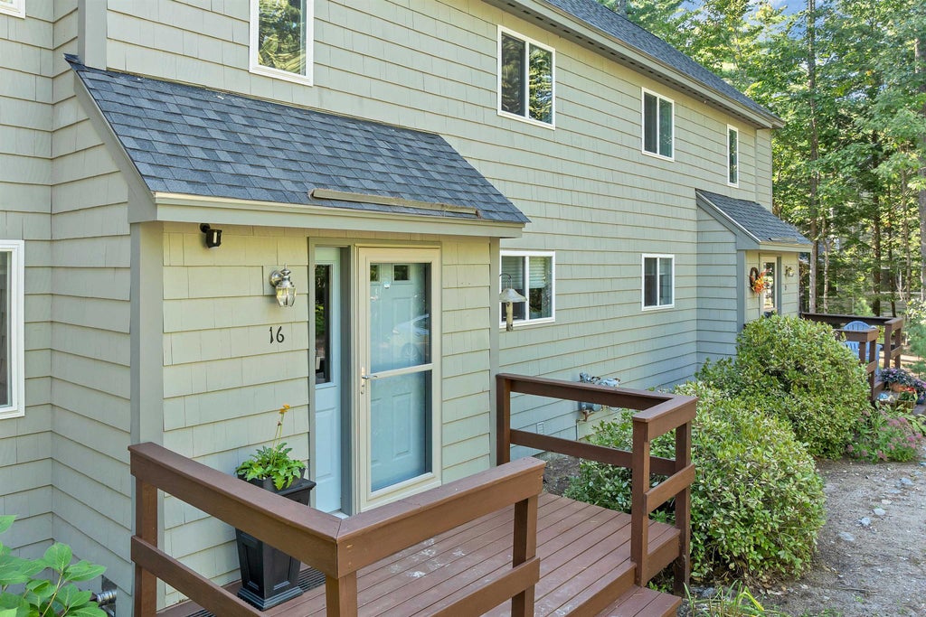 Photo of 59 Nearledge Road #16, Conway, NH 03860 (MLS # 5111450)