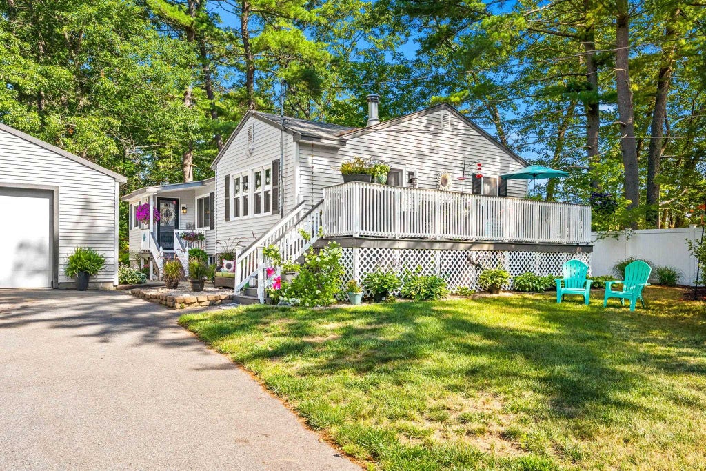 Photo of 66 Worthley Avenue, Seabrook, NH 03874 (MLS # 5100494)