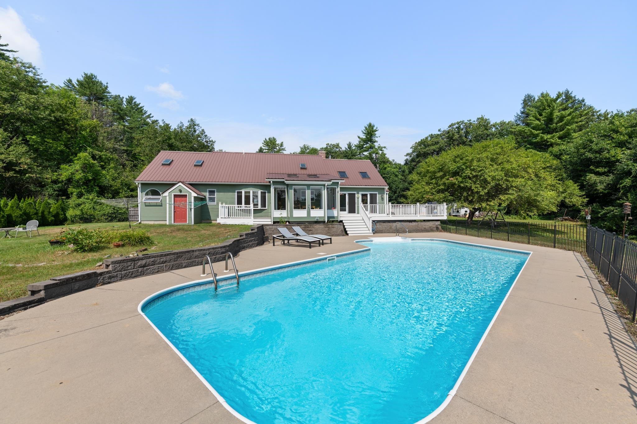 4373 River Road