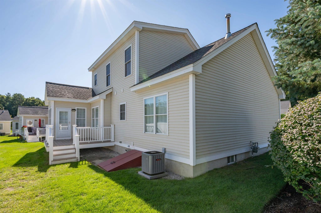 Photo of 2 Usher Lane, Merrimack, NH 03054 (MLS # 5110334)