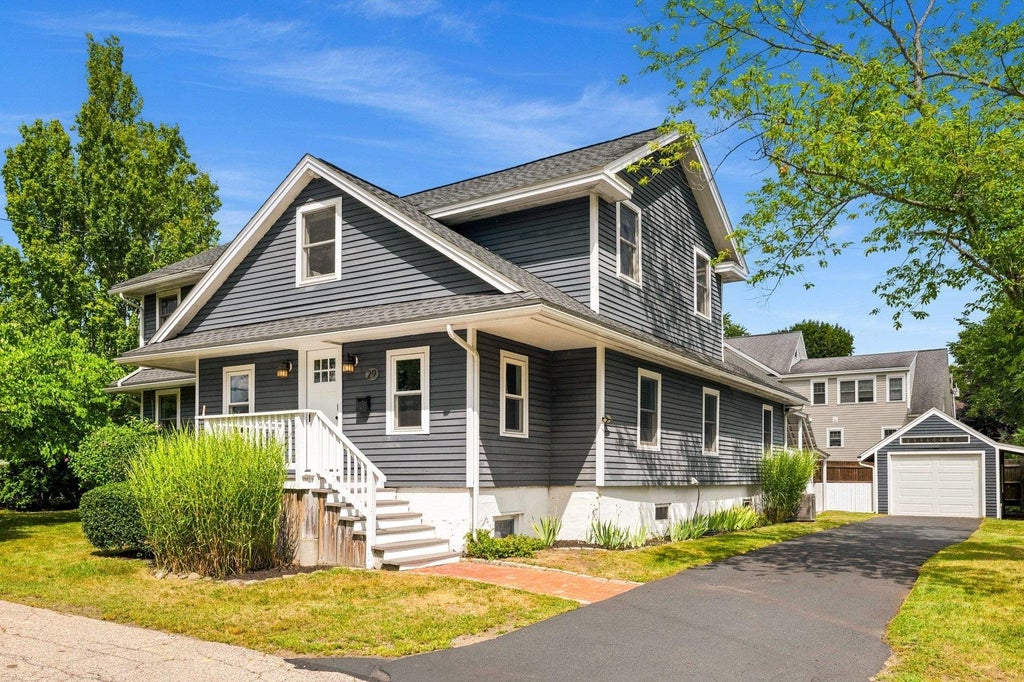 Photo of 29 Versailles Avenue, Portsmouth, NH 03801 (MLS # 5108729)