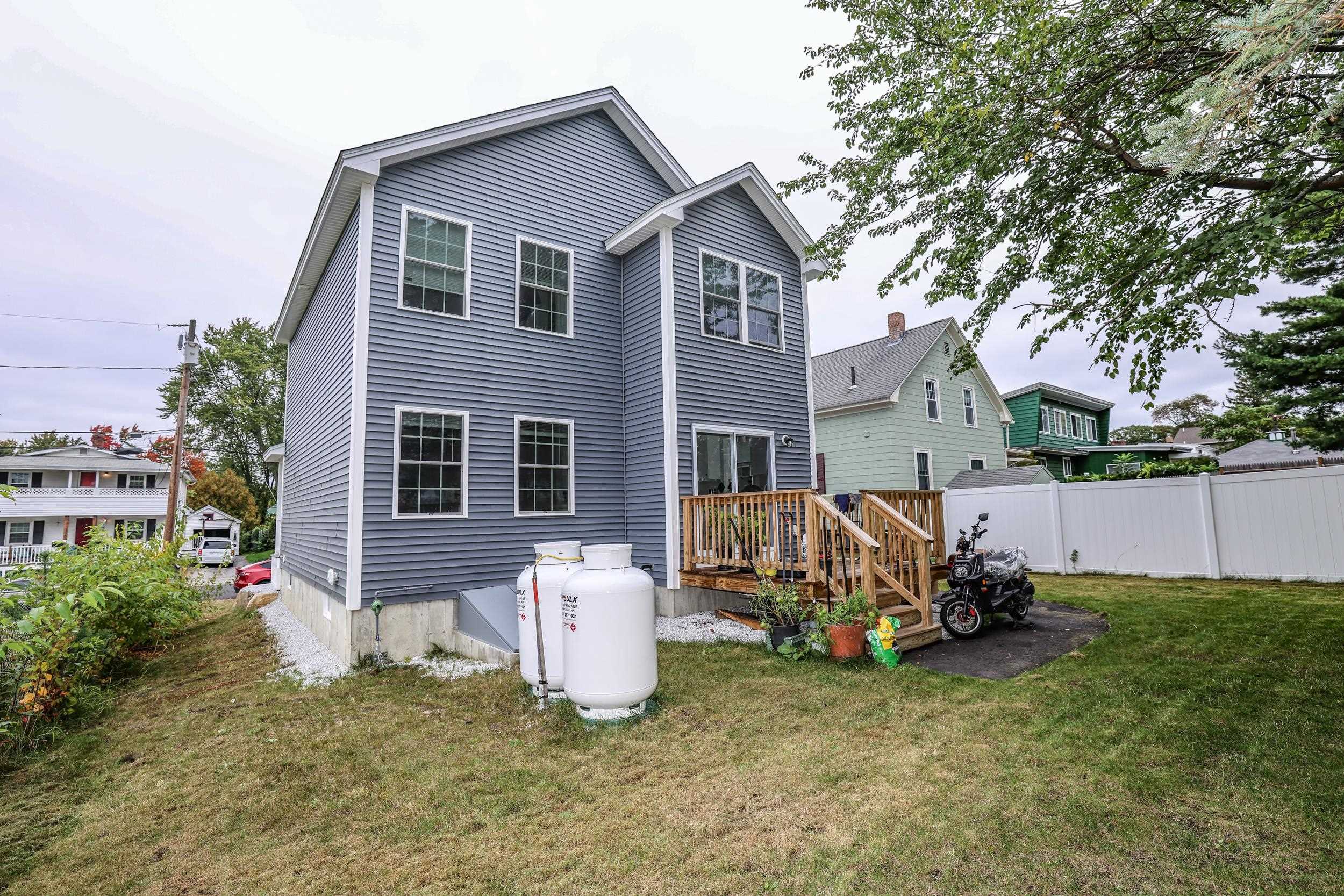 37 LONGWOOD Avenue