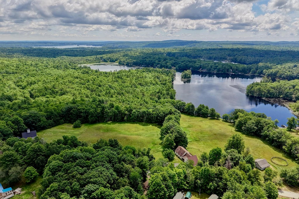 Photo of 162 Jenness Pond Road, Northwood, NH 03261 (MLS # 5113408)