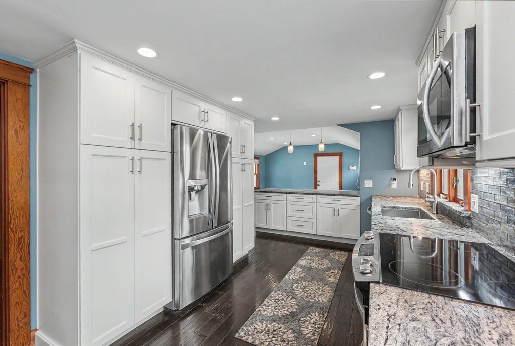 Photo of 116 Monroe Street, Nashua, NH 03060 (MLS # 5101042)