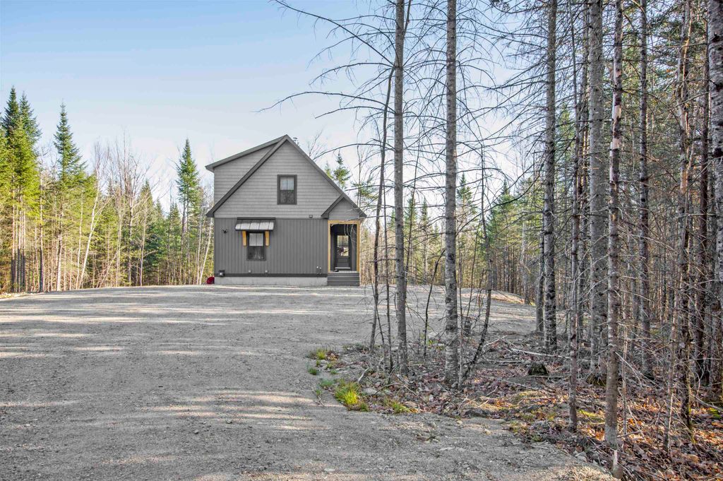 Photo of 131 Mountain View Road, Stark, NH 03582 (MLS # 5081917)