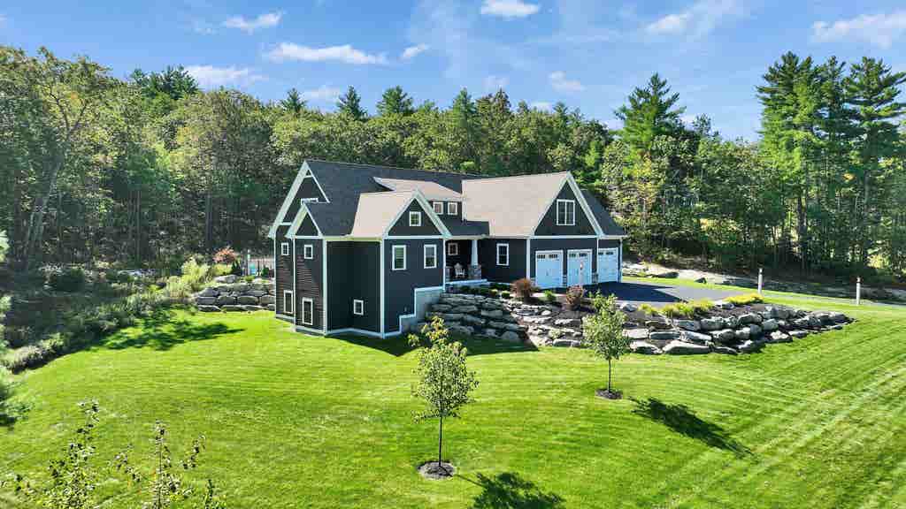 Photo of 109 Harvard Avenue, Auburn, NH 03032 (MLS # 5091777)