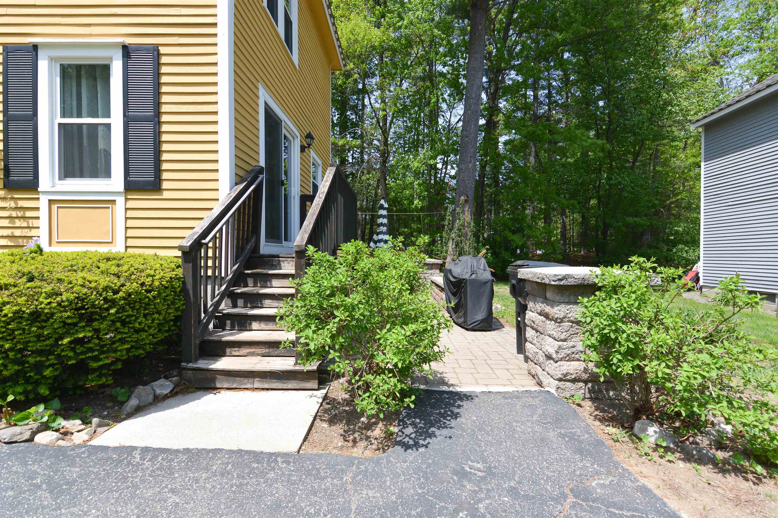 11 Beaujolais Drive