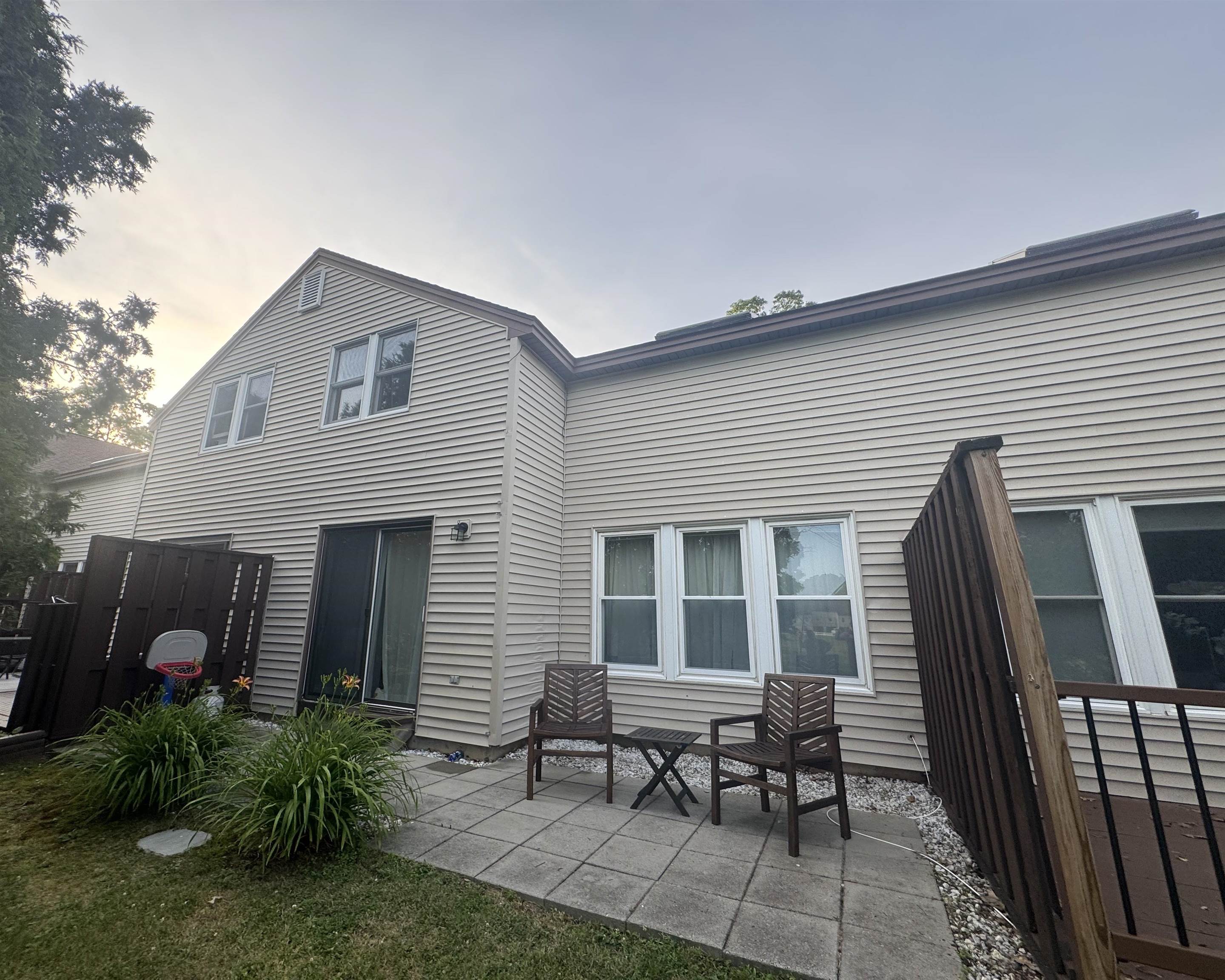 6 Dustin Homestead