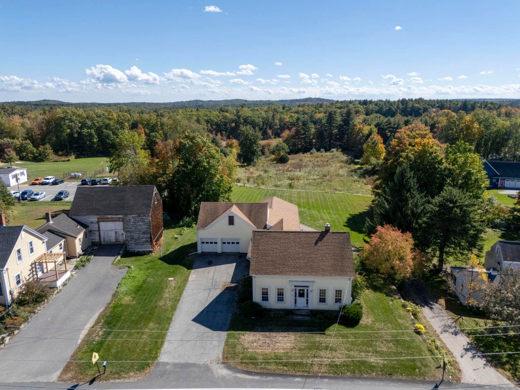 Photo of 9 Emerson Avenue, Hampstead, NH 03841 (MLS # 5113208)