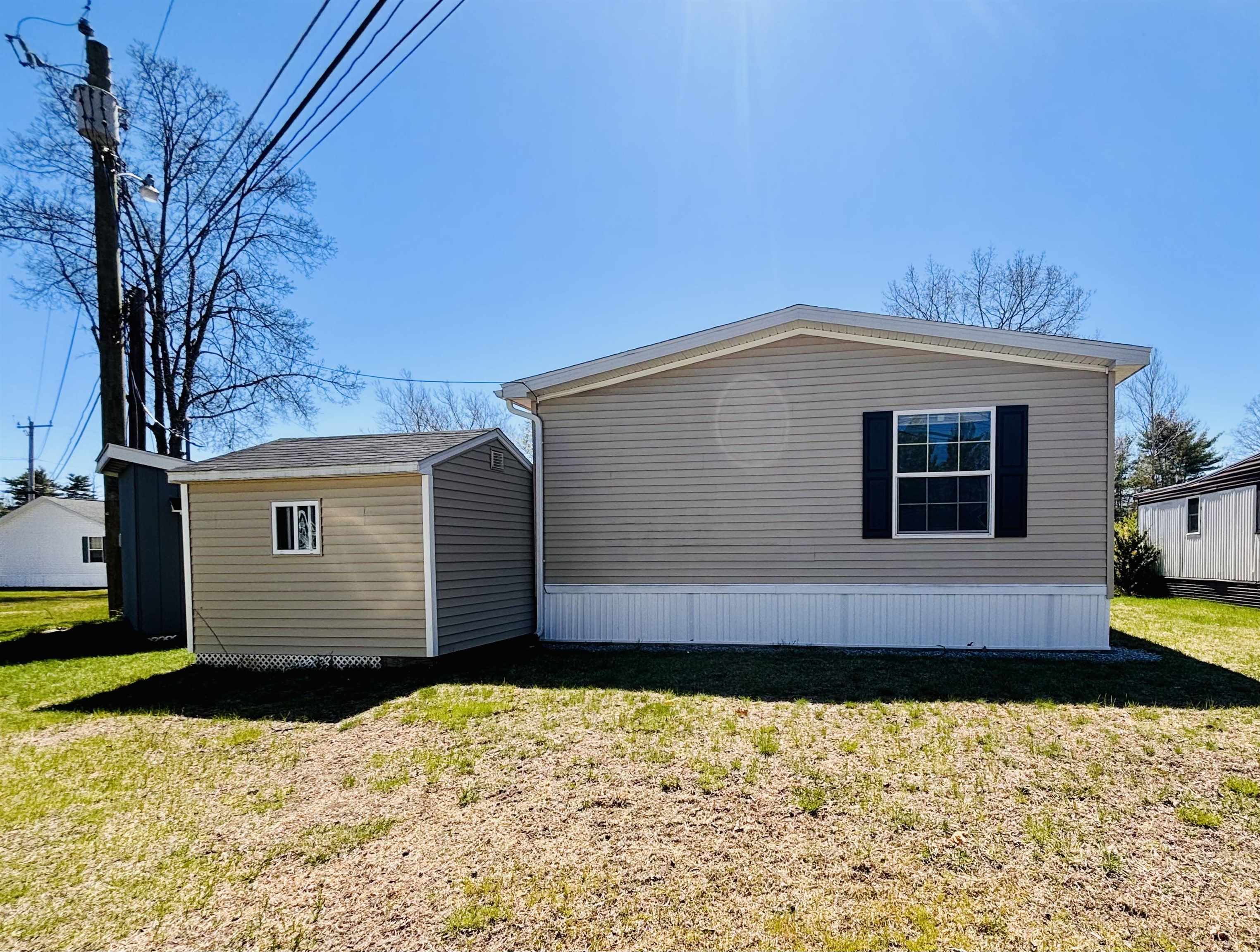 545 Elm Street 4
