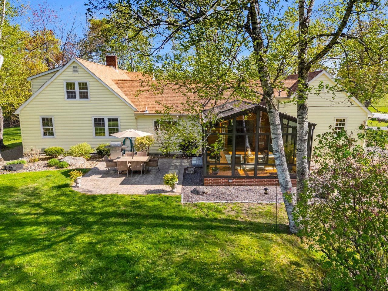 76 Dow Road