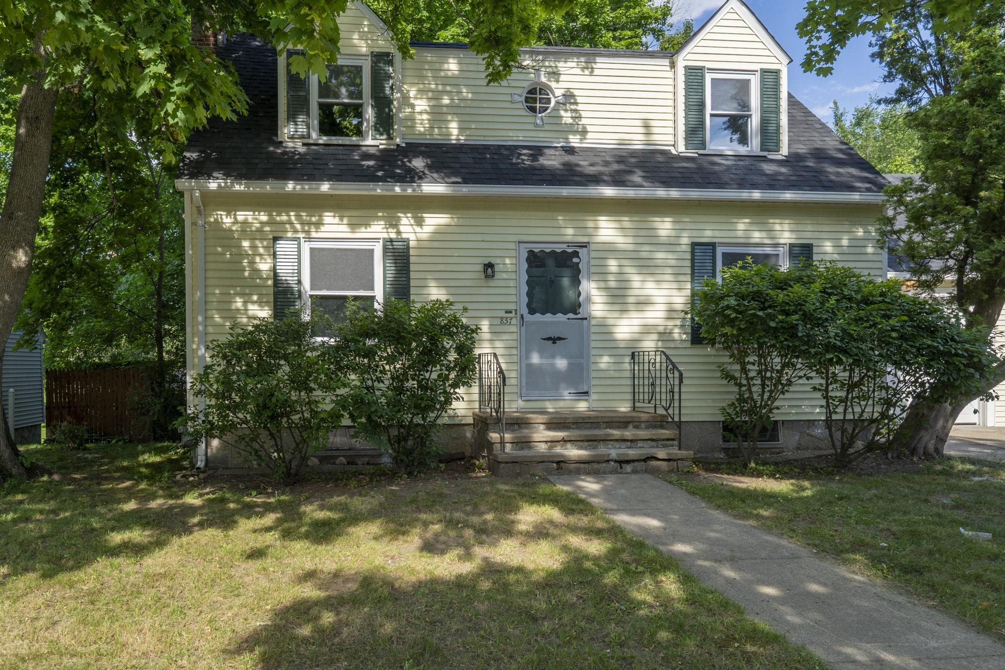 857 Union Street