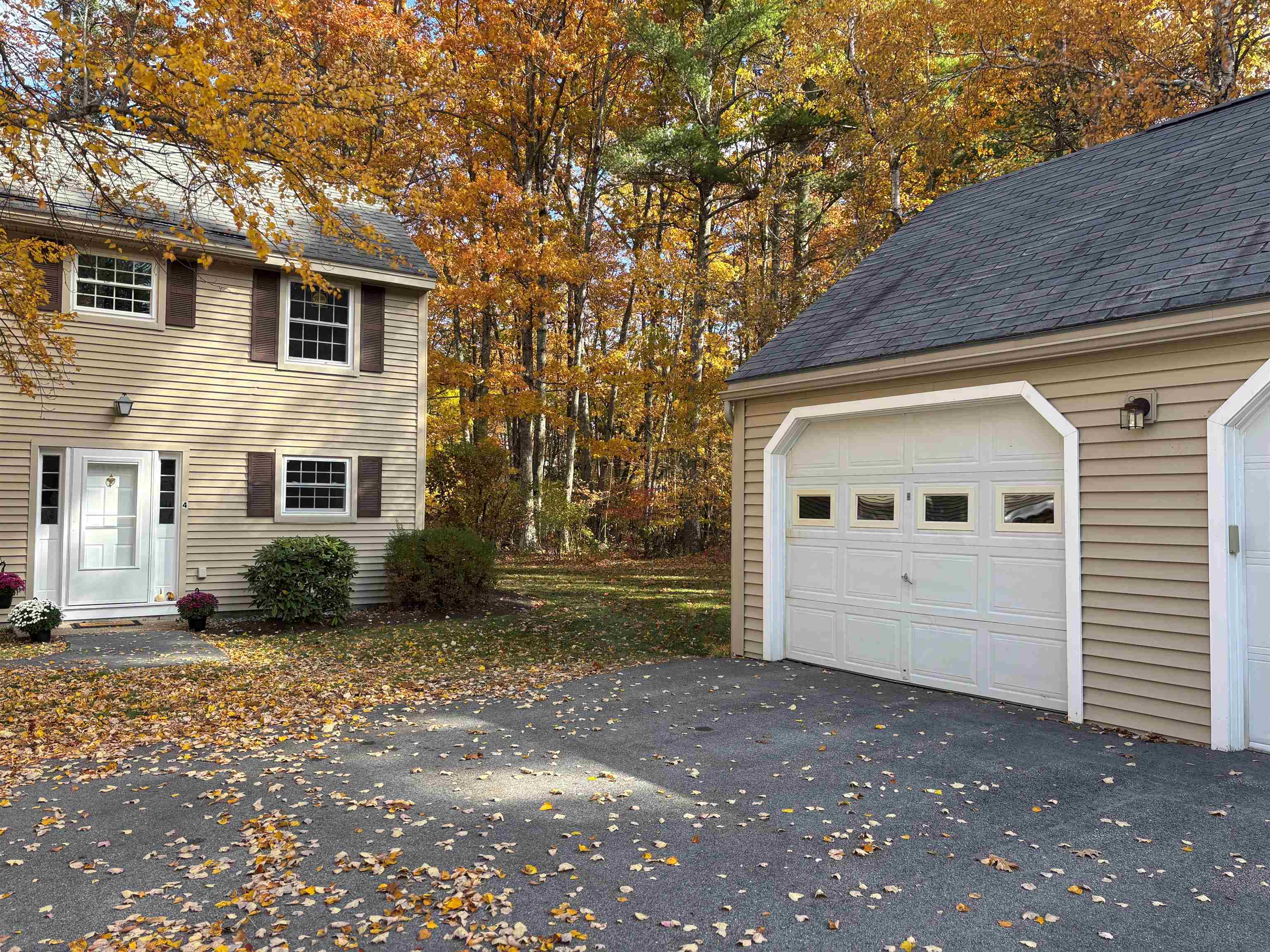 4 Wolfeboro Common