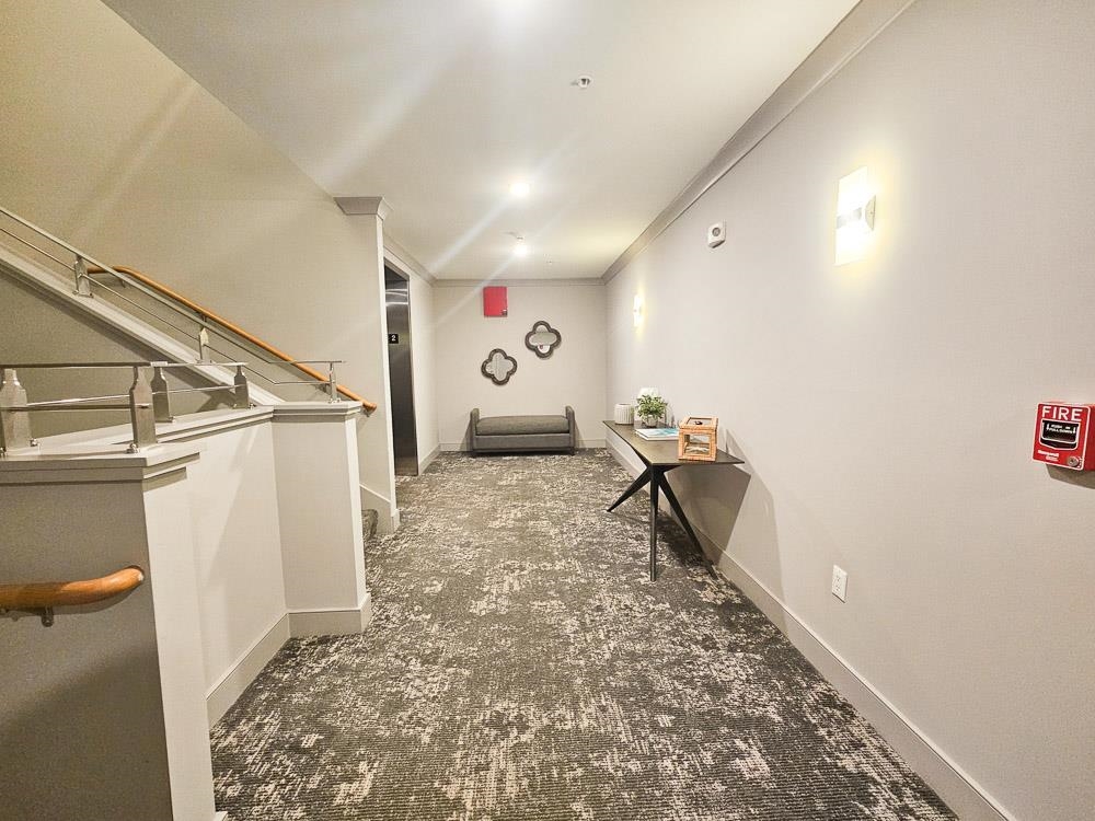 2075 Lafayette Road 24