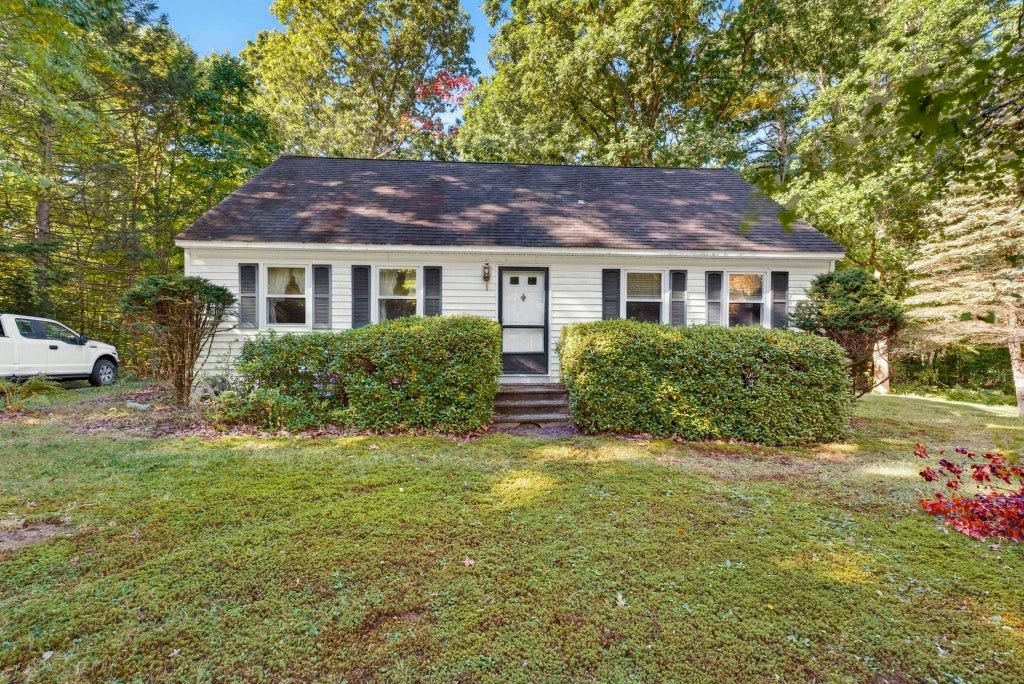 Photo of 51 Mo-Sett Avenue, Goffstown, NH 03045 (MLS # 5111523)