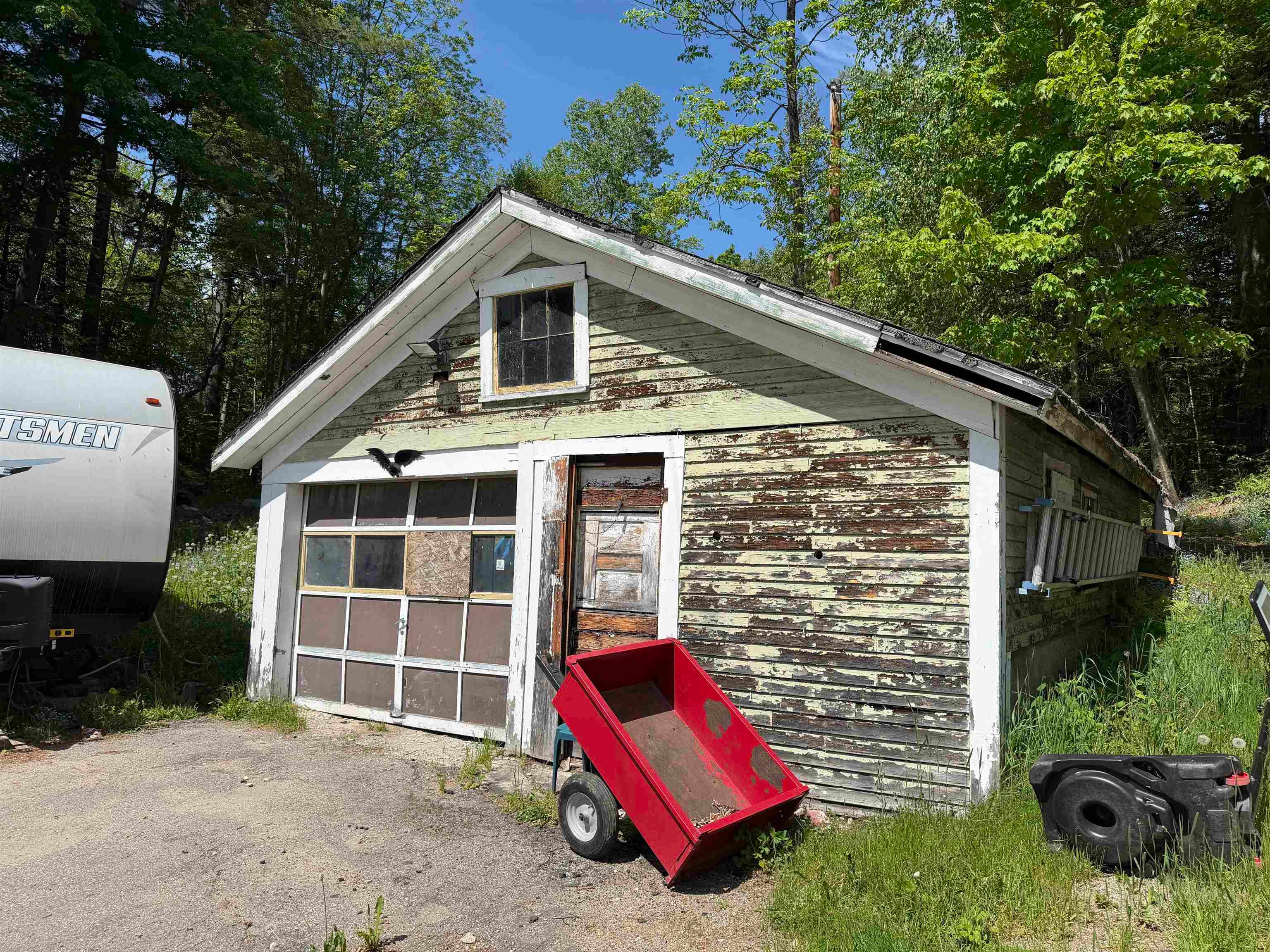7 Pine Road