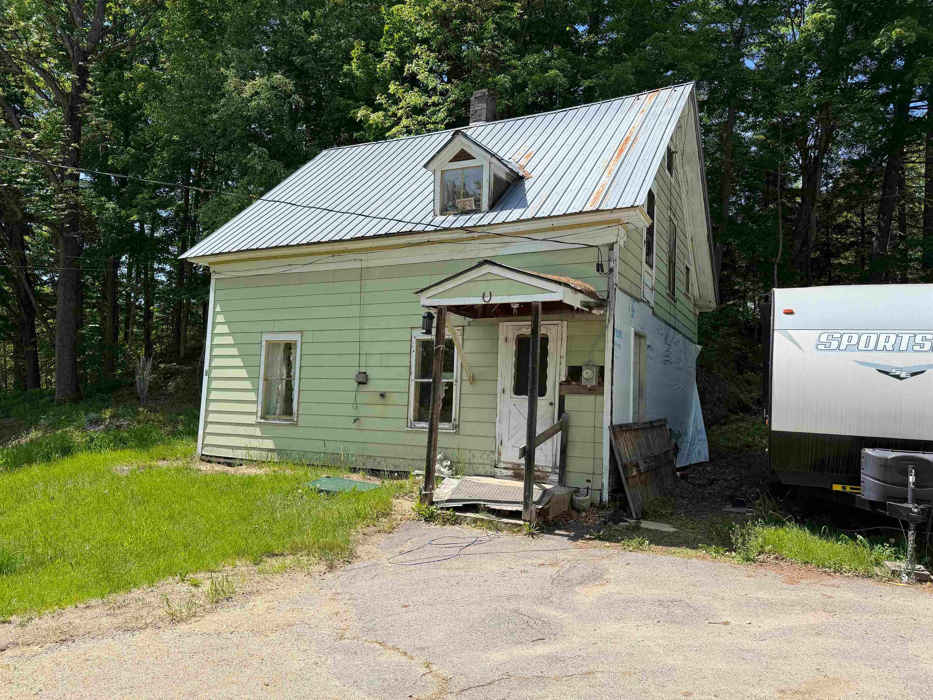 7 Pine Road