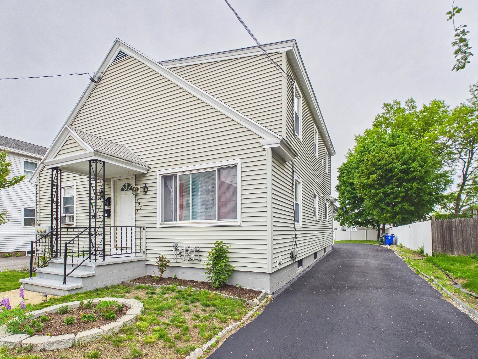852 Clay Street