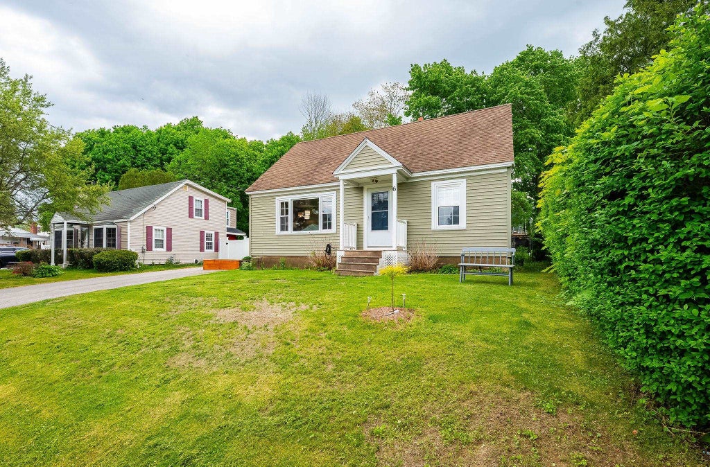 Photo of 6 Howe Street, Rochester, NH 03867 (MLS # 5097740)