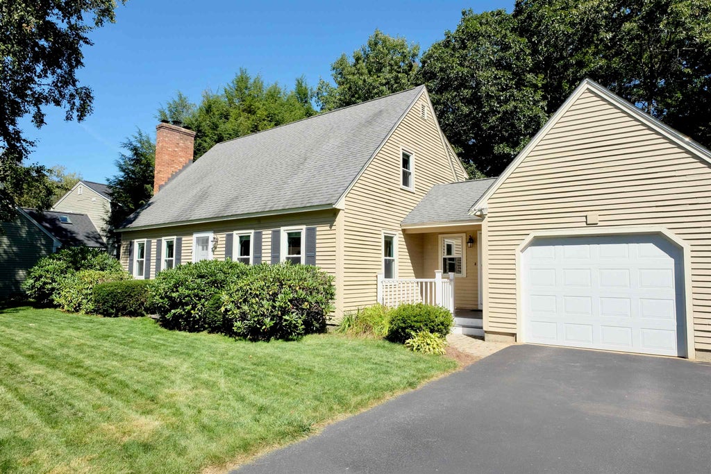 Photo of 3 New Castle Street, Concord, NH 03301 (MLS # 5110239)