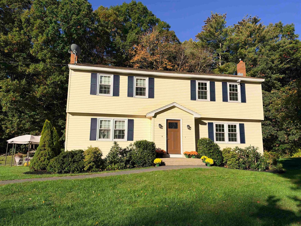 Photo of 91 Fordway Extension #b, Derry, NH 03038 (MLS # 5113785)