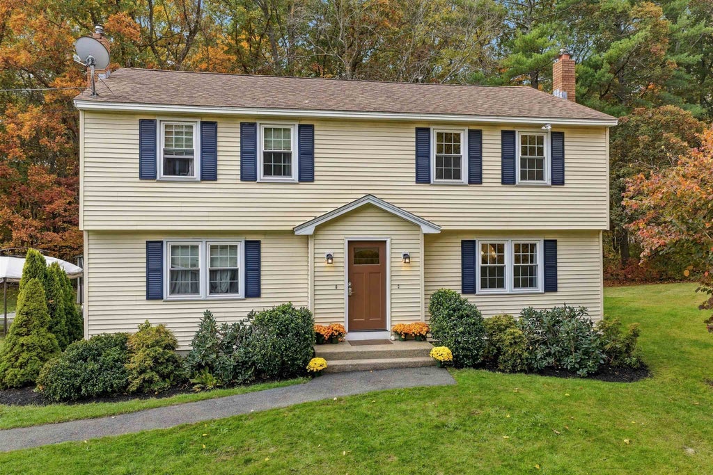 Photo of 91 Fordway Extension #b, Derry, NH 03038 (MLS # 5113785)