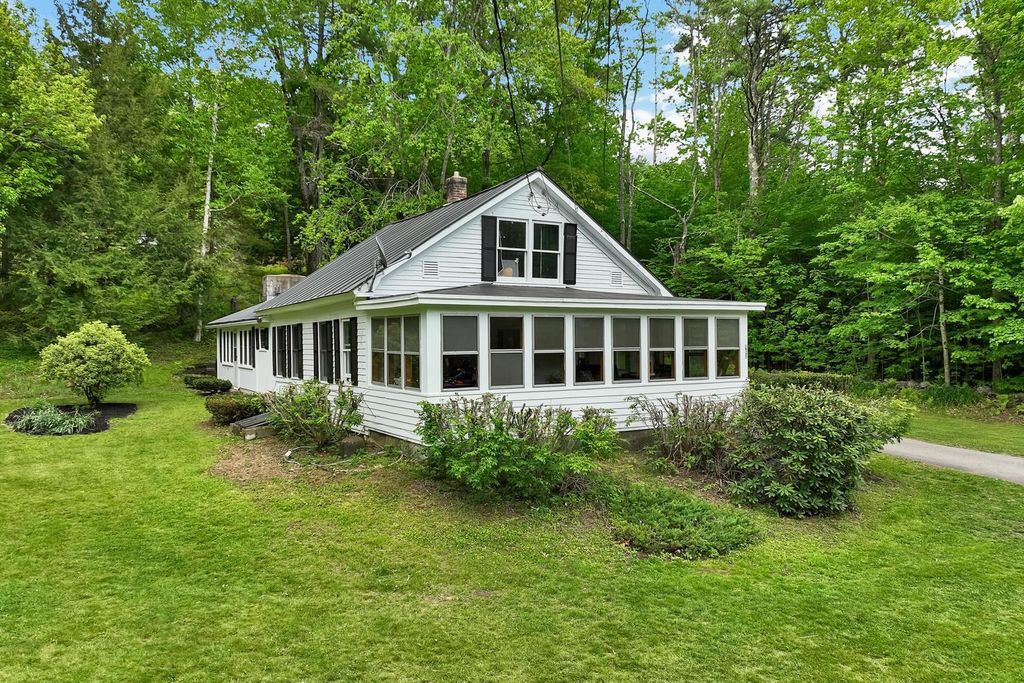 Photo of 900 Franklin Highway, Andover, NH 03216 (MLS # 5090990)