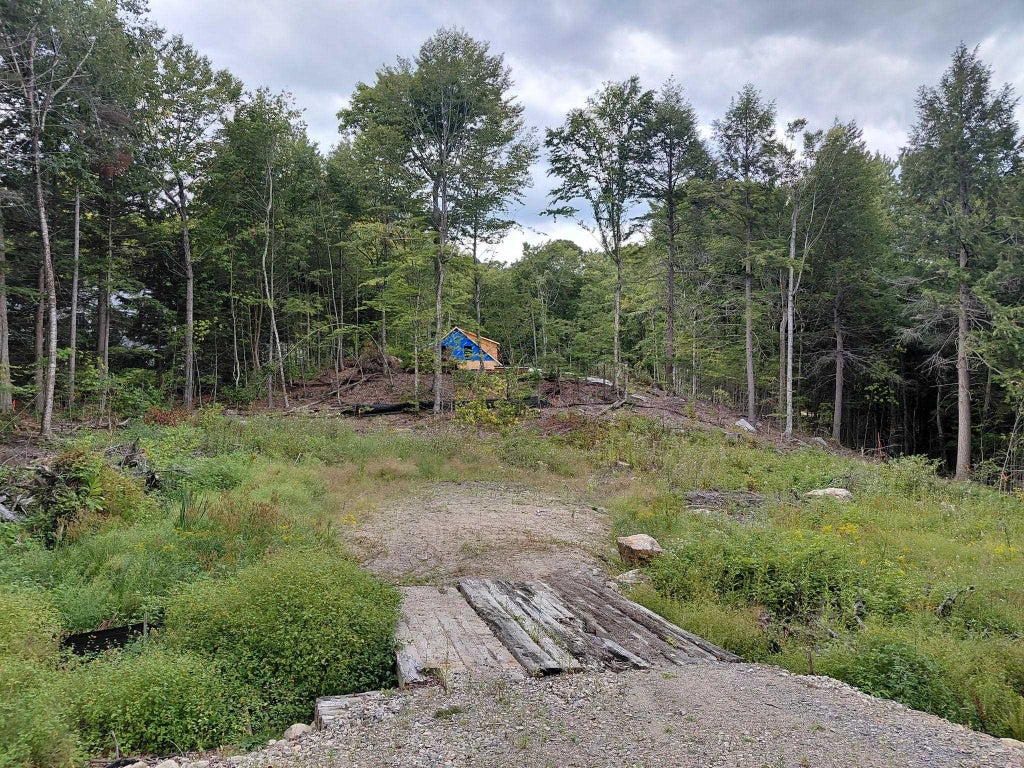 Photo of 18 Valley Road, Tuftonboro, NH 03816 (MLS # 5115851)