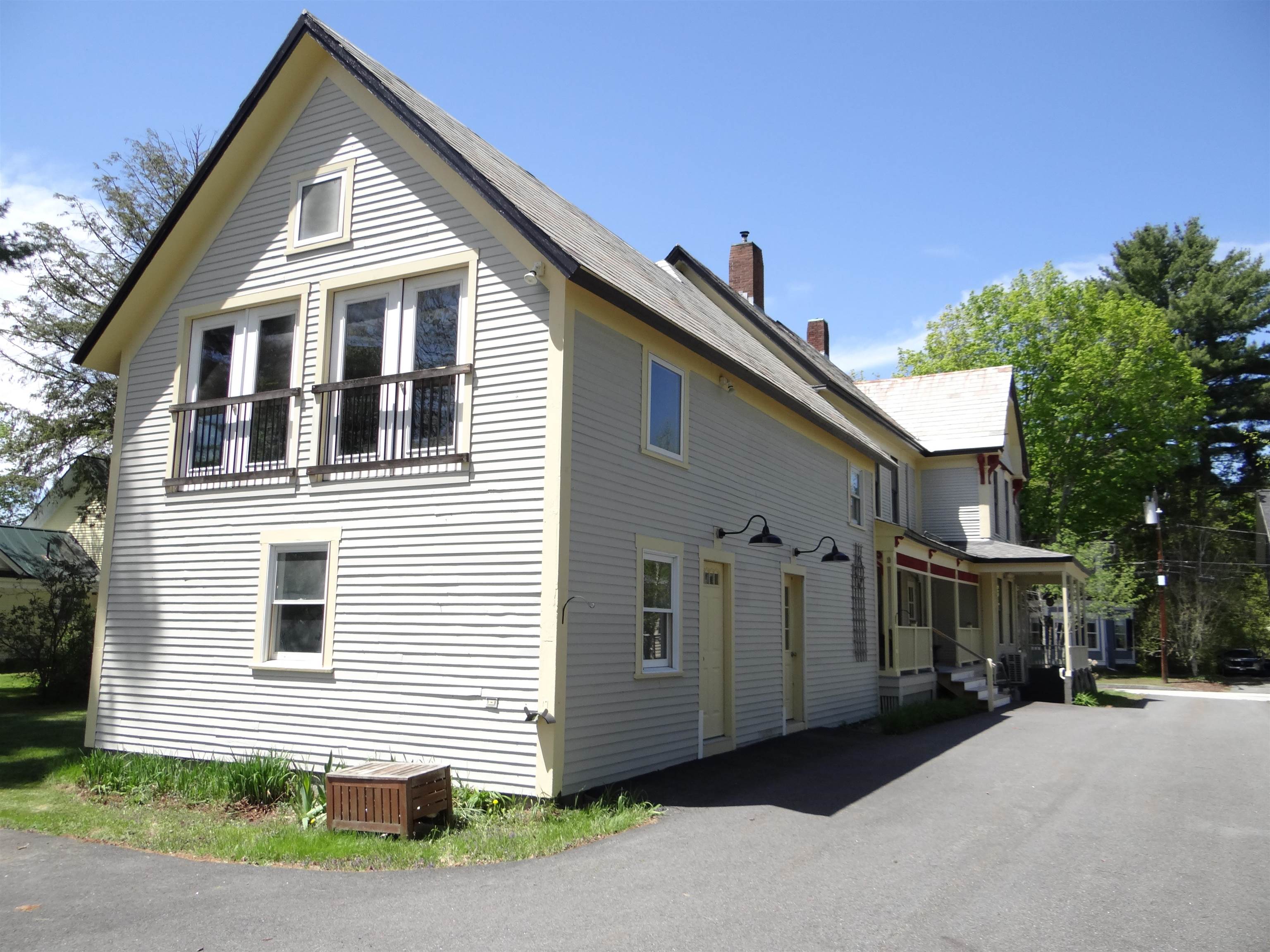 10 Abbott Street