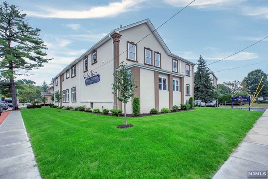 Newer building in the heart of town, conveniently located new schools, downtown and NYC transportation. Large open concept with spacious living room and beautiful kitchen with all new appliances. Two large bedrooms and full bath. Central AC and heat. Laundry in the unit. Gorgeous apartment!