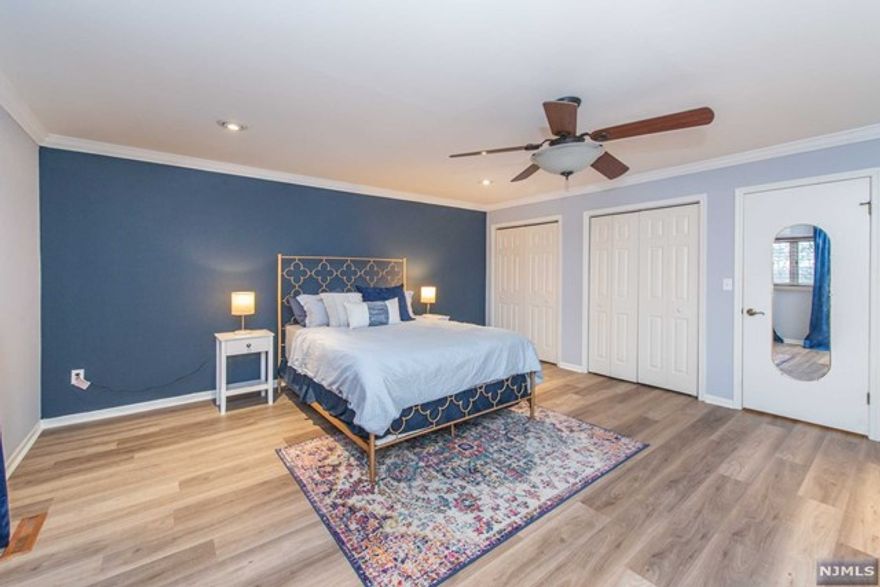 Welcome to this bright and spacious 2/3 bedroom townhome in sought after Roseland. 2 BEDROOMS PLUS BONUS ROOM! New vinyl flooring upstairs! Living room w/ high ceilings and open layout. Updated powder room. New washer & dryer! Eat-in kitchen with island that seats 3 plus formal dining area, outdoor deck with yard, & detached garage. Don't miss this one!