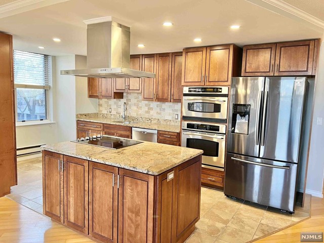 200 Grand Cove Way