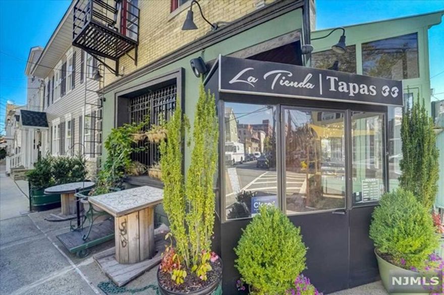 Established 4.8 STARS restaurant located in the ironbound section of Newark, NJ. Everything is included turn-Key opportunity. Liquor license included. Tenant will be responsible for 2/3 of the water. Monthly rent is $5,000 with 5 years but can be negotiated. call for more details.