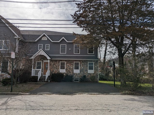 Fabulous 4 Bedroom side by side 2 family. Has 2 1/2 baths. Large gourmet kitchen with 2 ovens! Primary bedroom has full bath. Third floor bedroom is huge. 2 driveway parking spaces. Tenant needs to show credit report, proof of income, renters insurance. Interview required. Tenant responsible for snow removal. 2nd floor W/D are "as is".