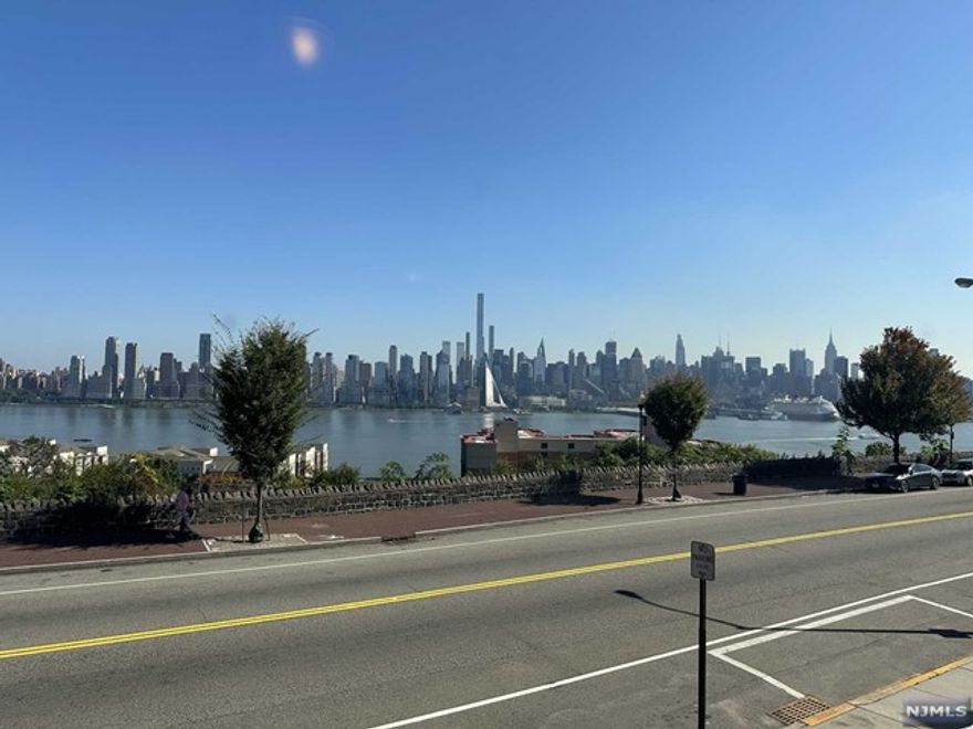 Beautifully renovated 2 beds, 1 bath in one of the most desirable location with a million dollar New York View. This 1100 sqft unit has lots of natural lighting, a brand new kitchen, new appliances, new hardwood floors, updated bathroom, a laundry in unit, and so much more... This location is close to everything - shopping, dining, transportation to NYC, schools, and parks. Interview, lease application, and NTN credit check are required. To move in, a tenant is responsible for 1st month's rent, 1.5 month security deposit and a 1 month realtor's fee. Don't miss the opportunity to live in a place with your own private view of the 4th of July fireworks!