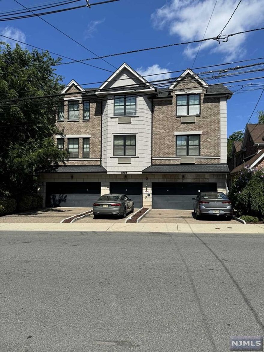 Modern unit with spacious floorplan & high end finishes. Some highlights include: beautiful kitchens w/ stainless steel Energy Star appliances, full kitchen island, wood floors, large washer and dryer in each unit, master baths with large walk-in showers. One garage AND one outdoor parking spot included in the rent. Minutes away from the George Washington Bridge and all major highways. Within blocks to all Fort Lee has to offer including brand new stores, restaurants & movie theater. Tenant responsible for all utilities. Pet friendly! (25-30 lb limit). Large bedrooms with many closets! Broker fee applies! Reduced rent security offered to qualified apps!