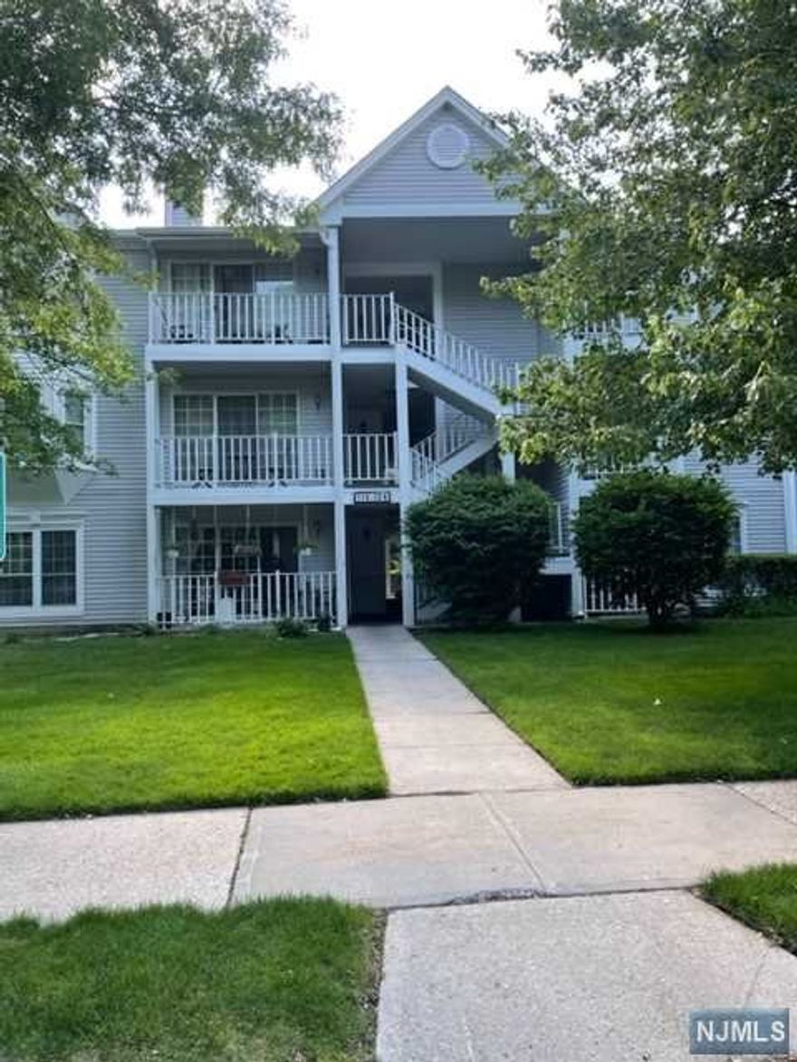 Two bedrooms and two baths sunny and bright Penthouse with skylights cathedral ceiling and fireplace on quiet cul-de-sac street.Living room with sliding door to private balcony,open to dining room and modern eat-in kitchen.Master bedroom with walk-in closet and master bath. Nice size guest bedroom with double closets and hall bathroom. Utility room with laundry. Complex offers pool and Tennis. One assigned parking in front of the building. . Close to shops, dining ,schools and transportation to NYC. Tenant requirements: NTN application,credit ck,interview,tenant insurance. No pets, No smoking 1st $150 repair and pay all utilities(gas,electric,cable,phone,water-sewer) Landlords consider replacing the carpets with new floor.