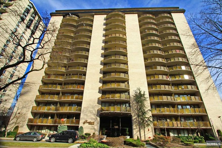 ALL UTILITIES AND TWO PARKING SPACES INCLUDED!!!. Very spacious and bright corner unit with amazing views to NYC skyline. This condo has the perfect floor plan - 3 bedrooms, 2 full baths, kitchen w/ ss appliances, dining room and living room! Lots of closet space as well! The Stratford House is blocks away from Hackensack University Medical Center, and 3 major shopping malls. This location its a commuters dream! Express bus to NYC, Train to NYC and proximity to Rt 4, Rt17, Rt46, Rt80, NJTPK and GSPKWY. Same floor Laundry room. DON'T MISS THIS OPPORTUNITY!!!