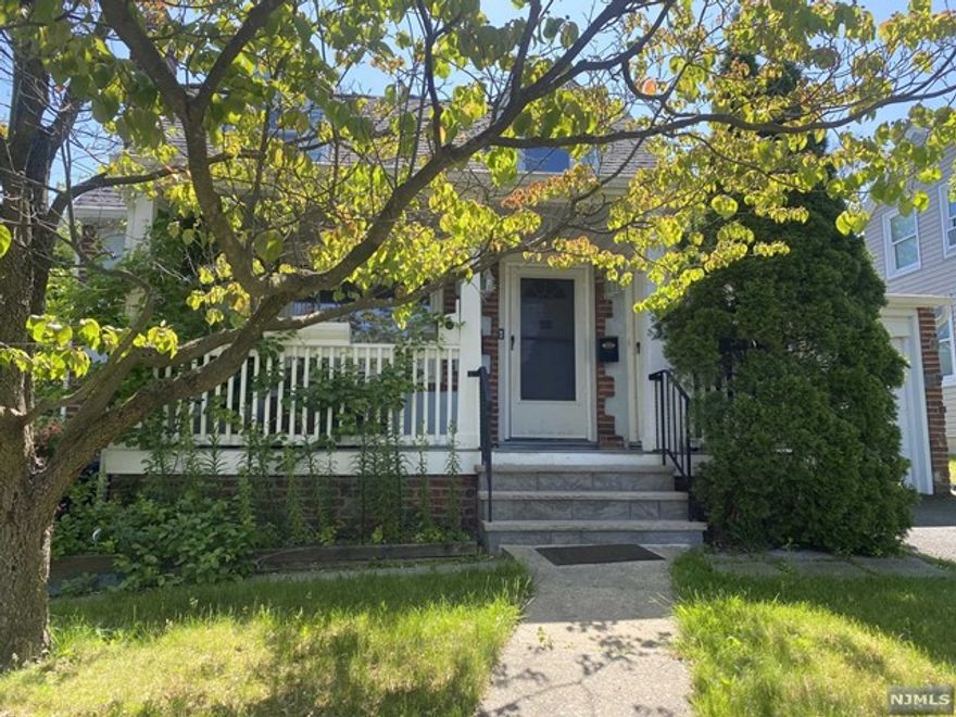 Charming 2-BR 2nd floor unit with new floors and new paint throughout and emonade front porch! Centrally located in Park Ridge! Large and bright living room with ceiling fan and storage. Updated kitchen featuring white cabinets and spacious dining area. Two bedrooms and an updated full bath completes this unit. Close to town, schools and transportation!