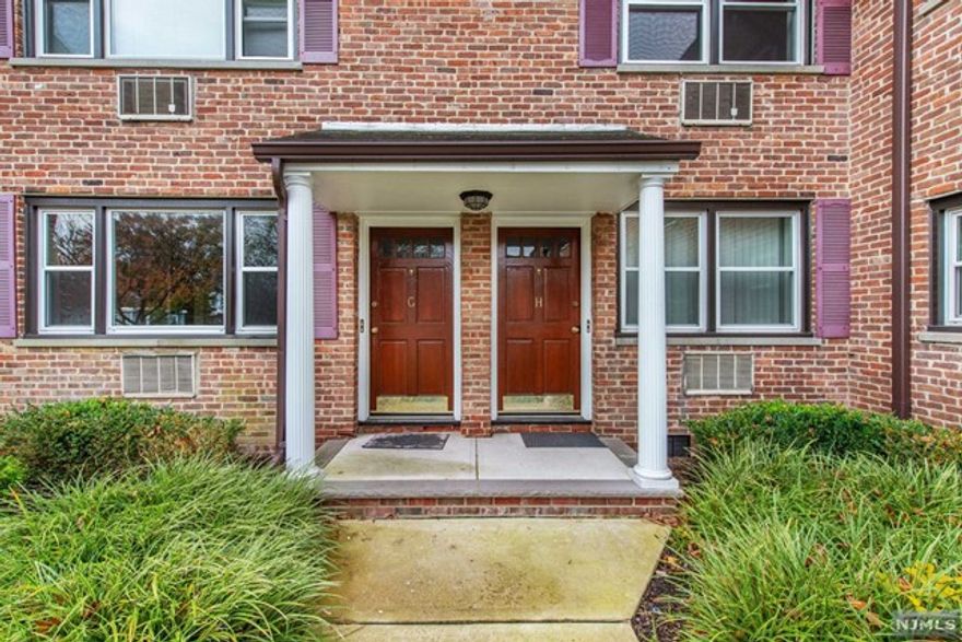 Wonderful opportunity! Beautiful courtyard, well maintained community and great location! Features include: in the last 3 years: newer kitchen and bathroom. Upgrades include: newer kitchen with white cabinets, stylish counter tops & stainless steel appliances. One large bedroom, oversized living room with breakfast/dining room & newer bathroom. 1st floor living, hardwood floors, wall unit air conditioner, laundry onsite, private parking and lots of natural light. Great location. Minutes to downtown Verona and Montclair, restaurants, park, shopping and perfect for commuting with DeCamp NYC Transit bus transportation.